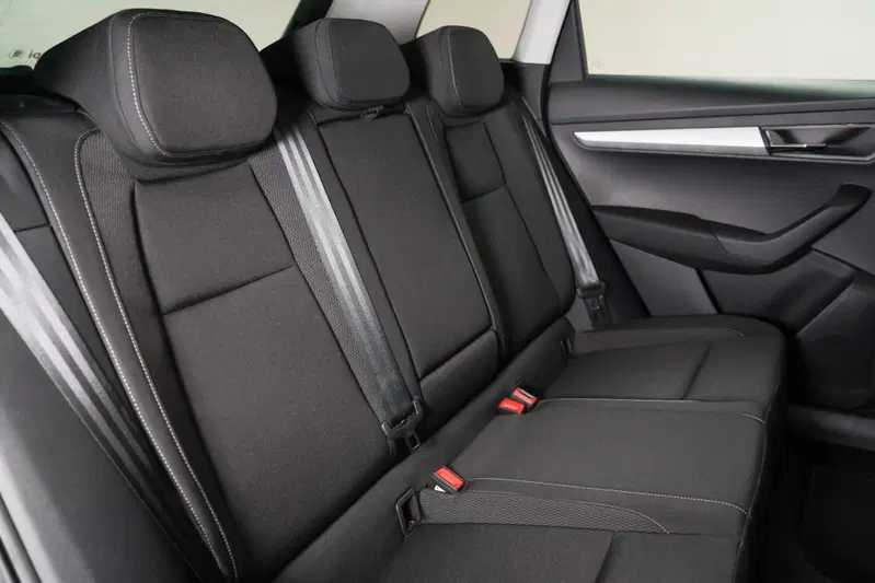 Skoda Karoq usata a Varese (14)