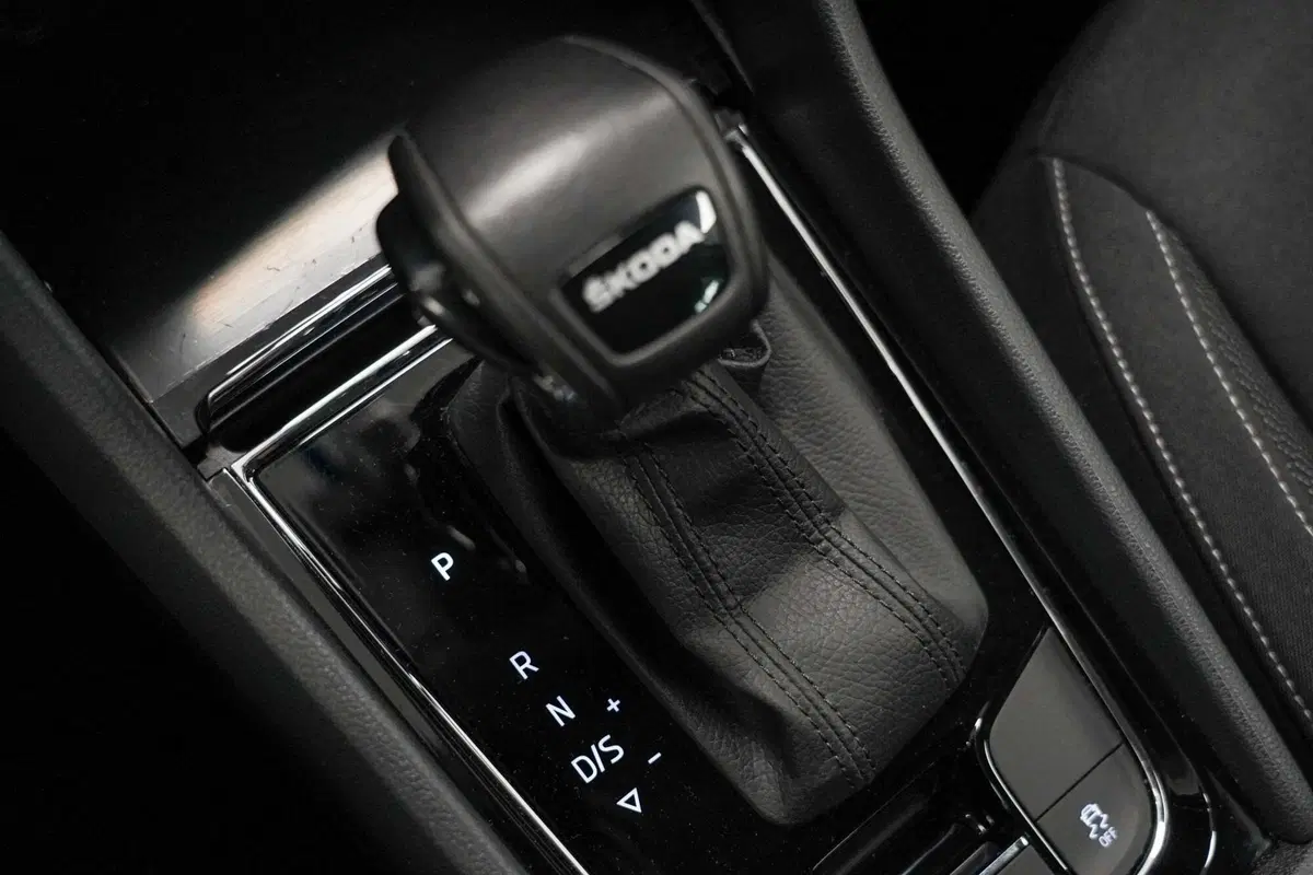 Skoda Karoq usata a Varese (19)