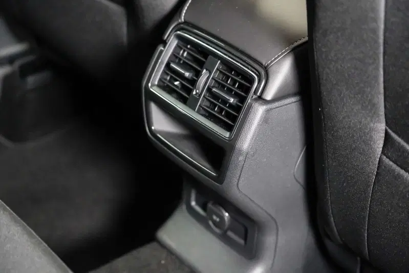 Skoda Karoq usata a Varese (20)
