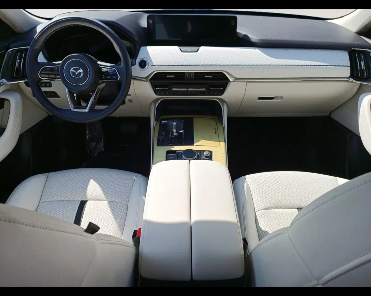 Mazda CX-60 nuova a Ravenna (10)