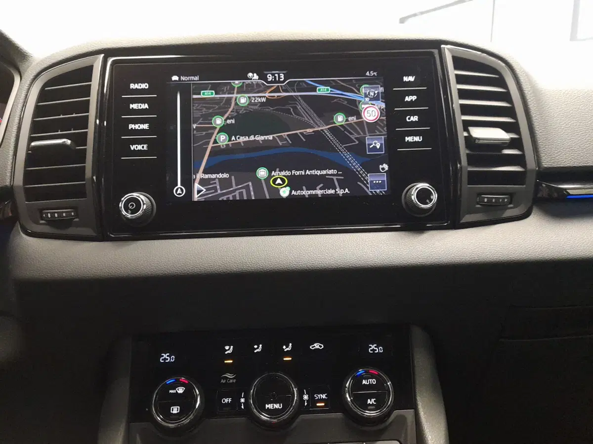 Skoda Karoq usata a Bologna (13)