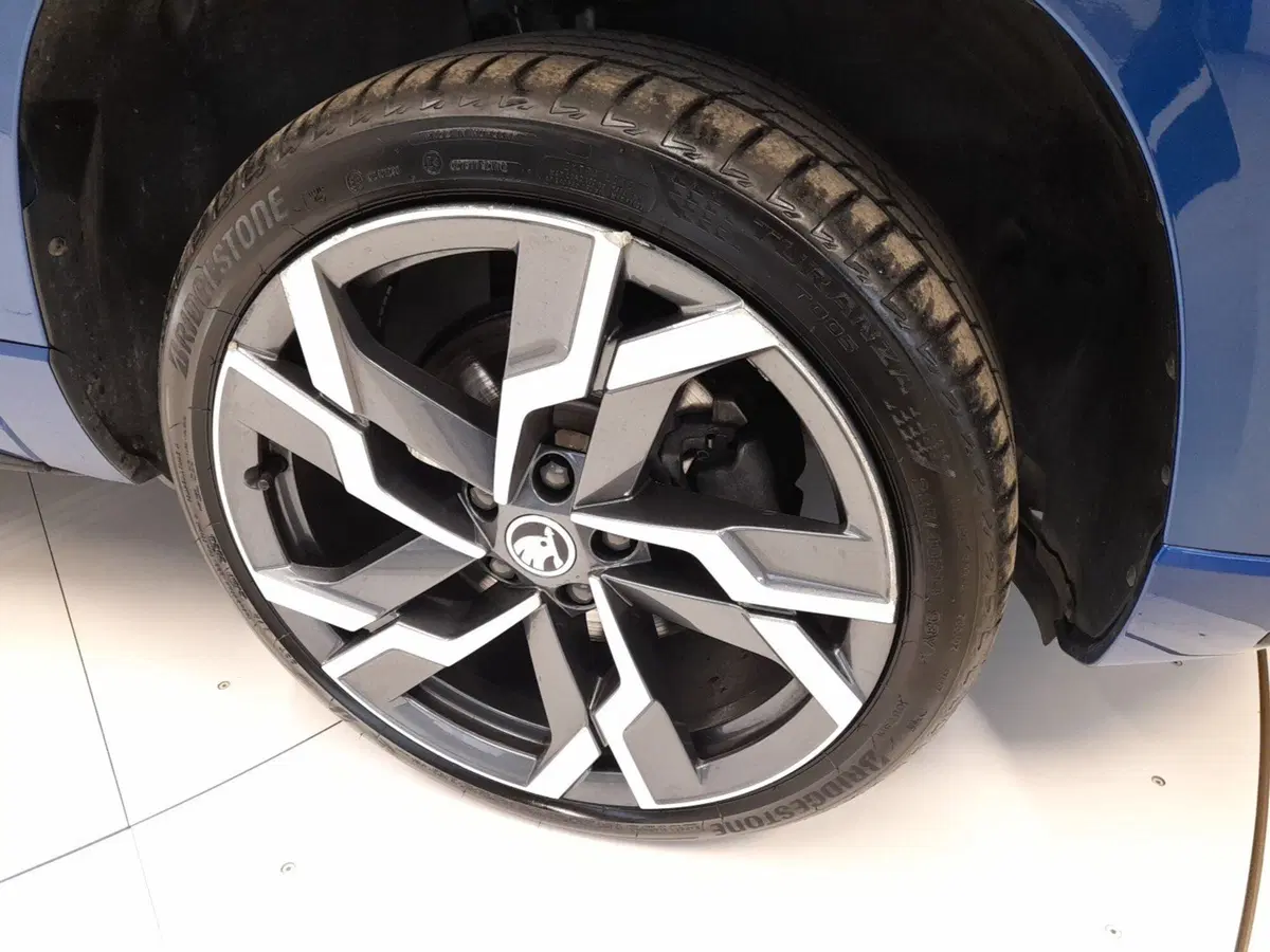 Skoda Karoq usata a Bologna (7)