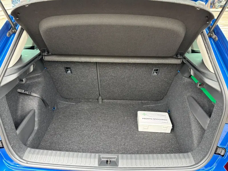 Skoda Kamiq usata a Modena (11)