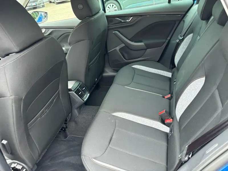 Skoda Kamiq usata a Modena (12)