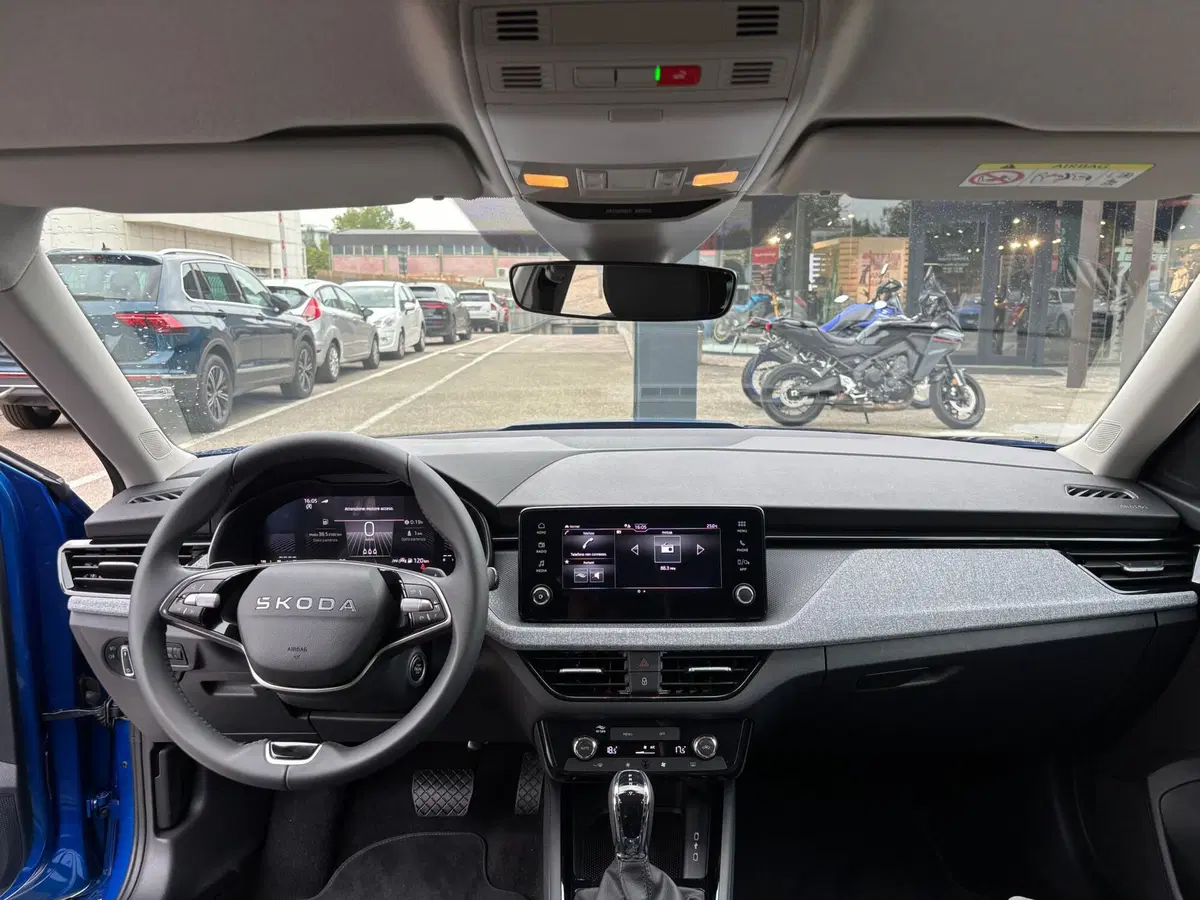 Skoda Kamiq usata a Modena (16)