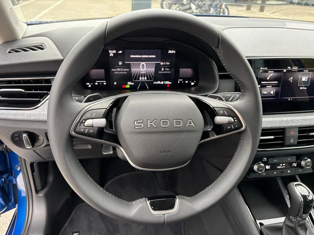 Skoda Kamiq usata a Modena (9)