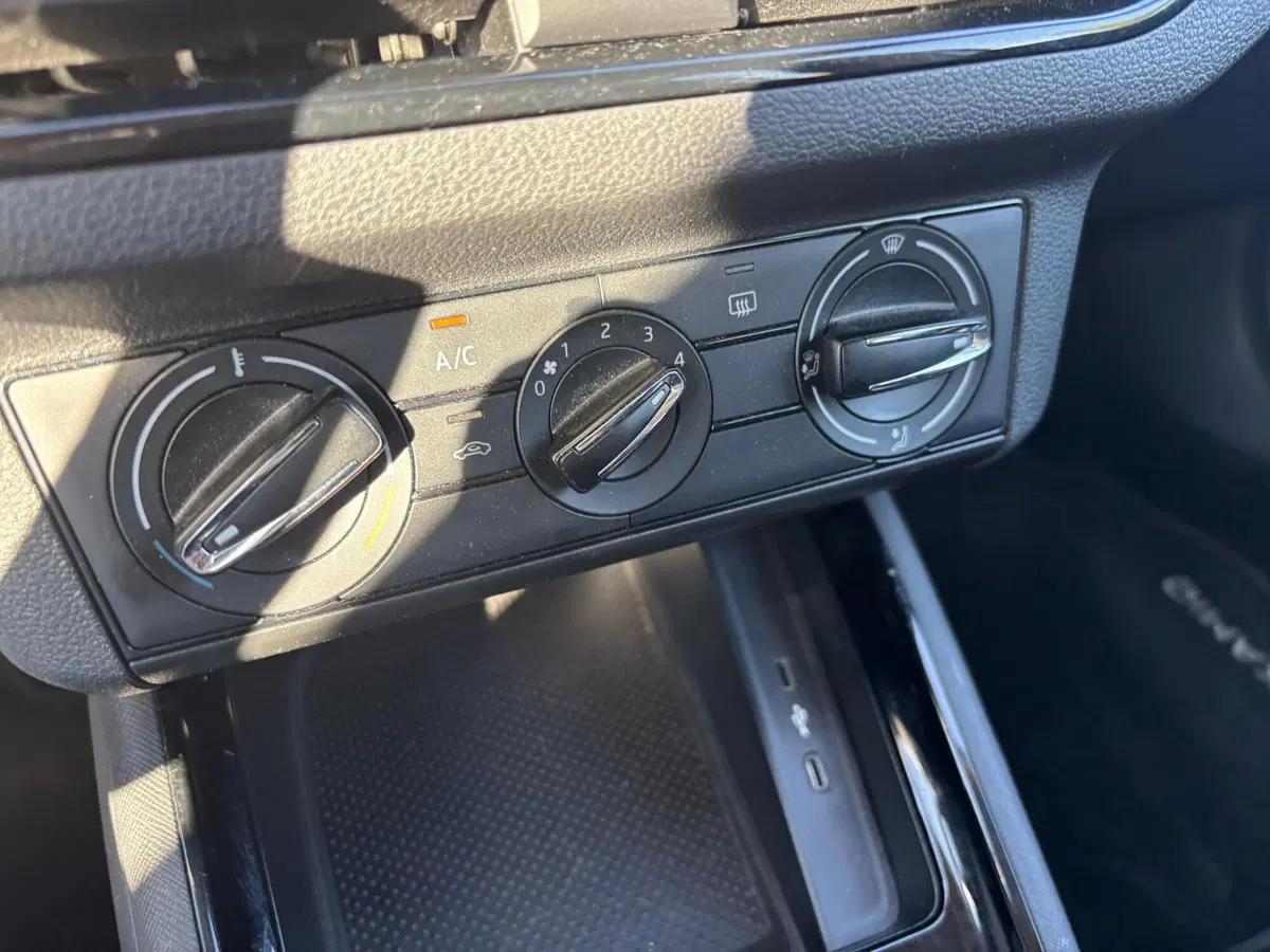 Skoda Kamiq usata a Modena (12)
