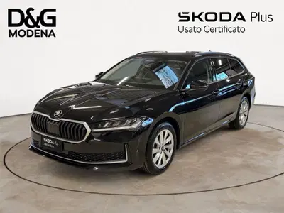 Skoda Superb 2.0 tdi Selection 150cv dsg del 2025 usata a Modena