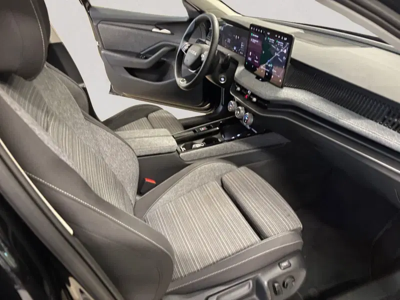 Skoda Superb usata a Modena (17)