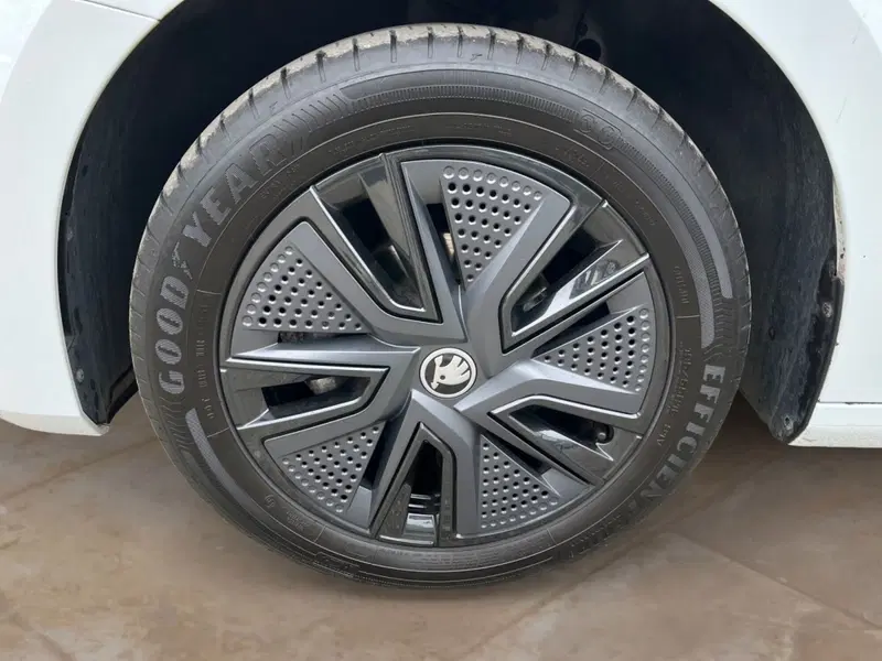 Skoda Fabia usata a Modena (9)