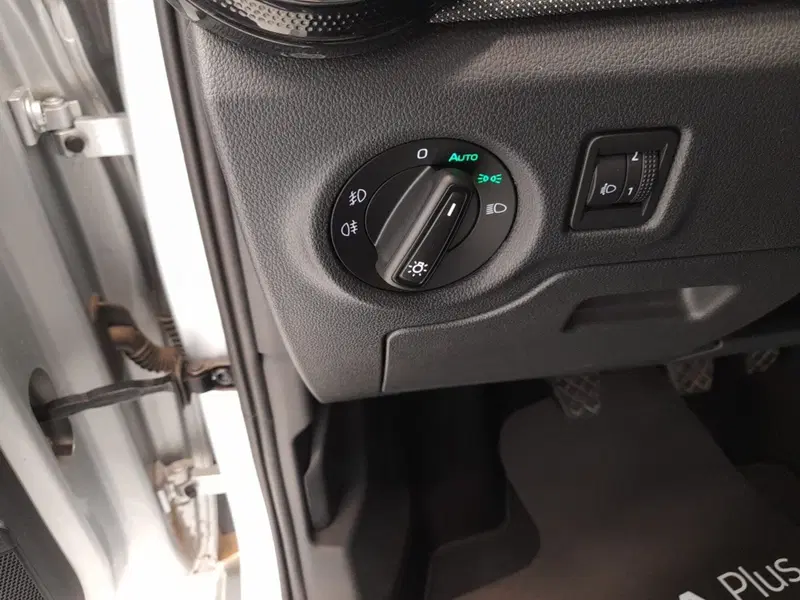 Skoda Fabia usata a Bologna (10)