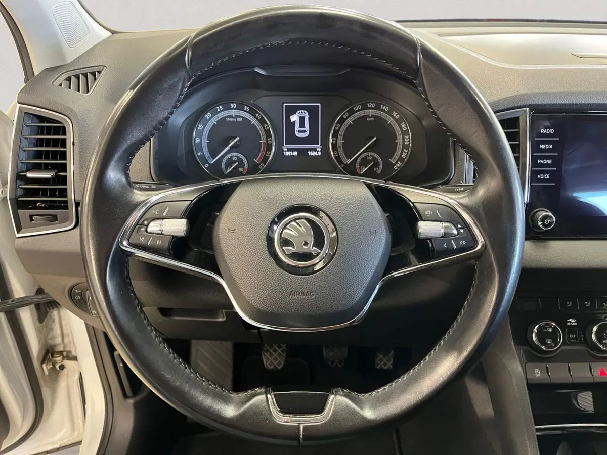 Skoda Karoq usata a Modena (13)