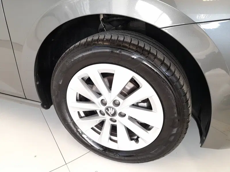 Skoda Scala usata a Bologna (7)