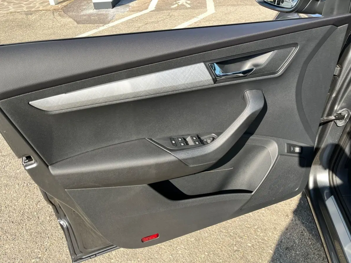 Skoda Karoq nuova a Modena (12)