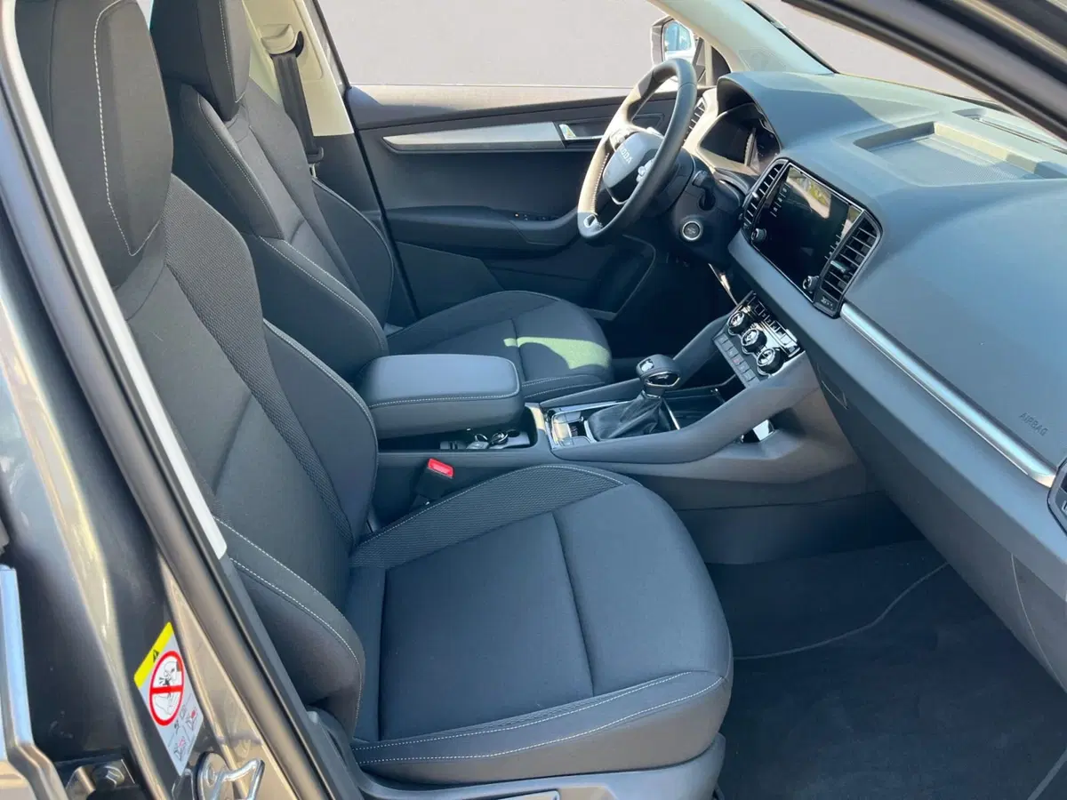 Skoda Karoq nuova a Modena (17)