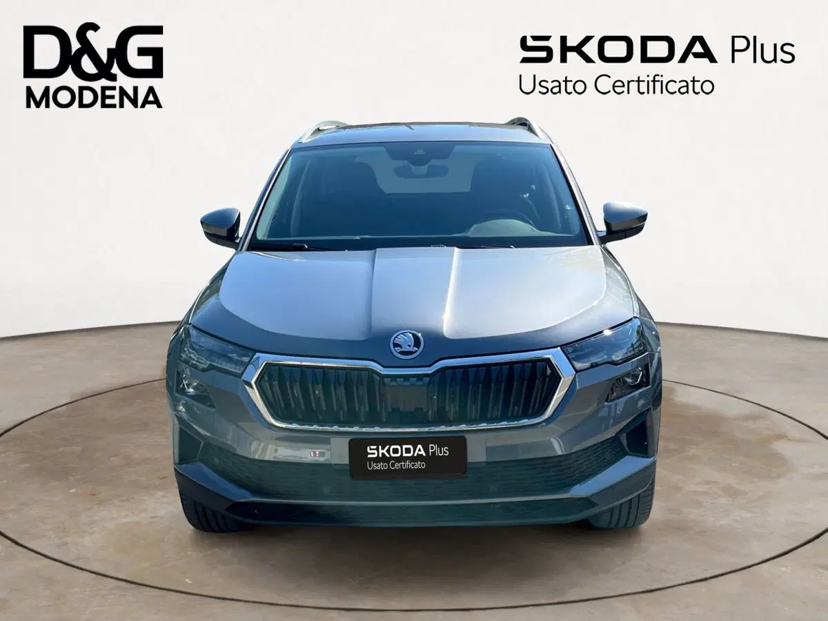 Skoda Karoq nuova a Modena (2)