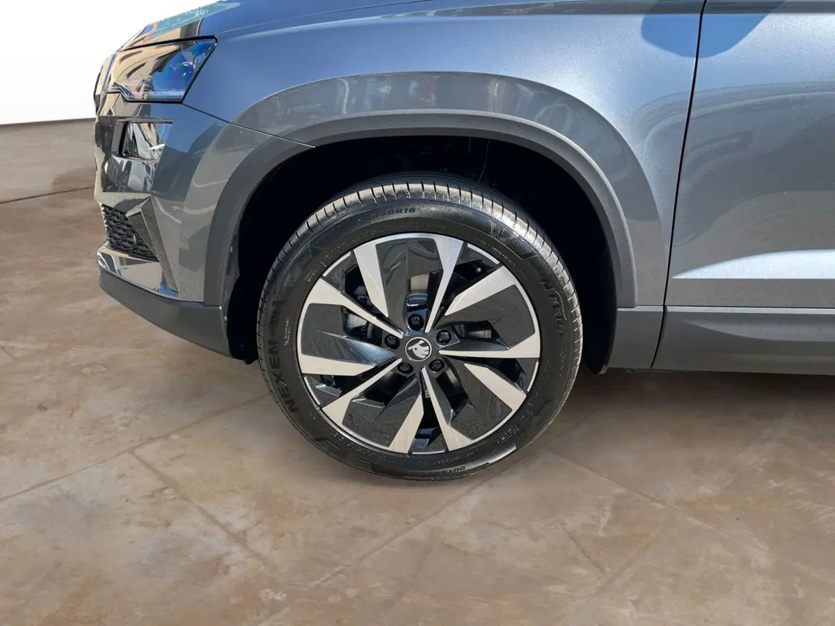 Skoda Karoq nuova a Modena (9)
