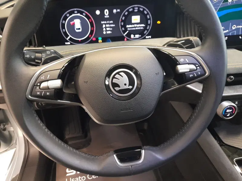 Skoda Superb usata a Bologna (11)