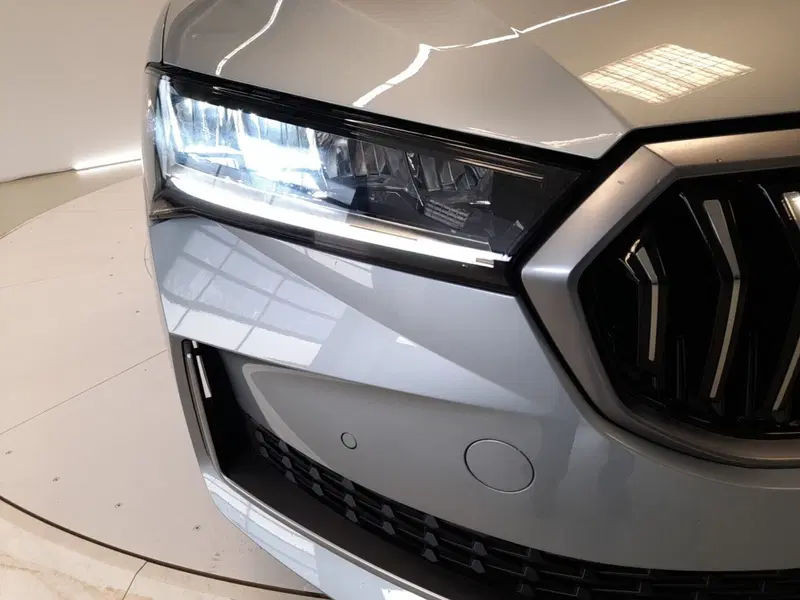 Skoda Superb usata a Bologna (8)