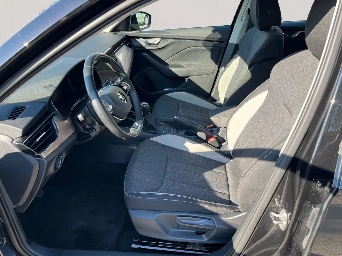 Skoda Kamiq usata a Modena (11)