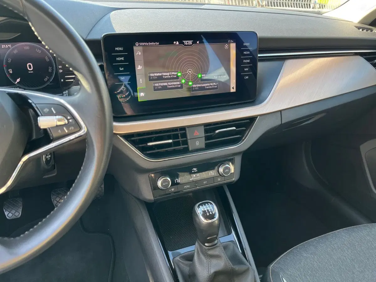 Skoda Kamiq usata a Modena (15)