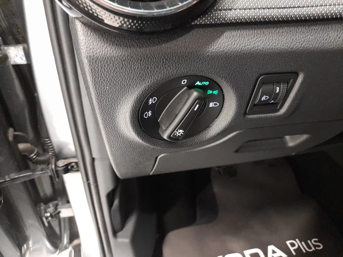 Skoda Fabia usata a Bologna (10)