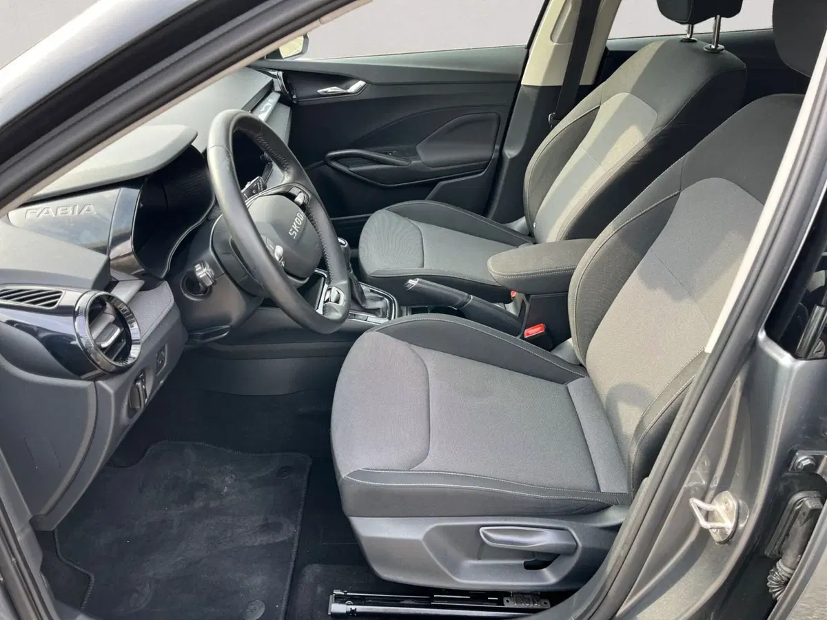 Skoda Fabia usata a Modena (10)