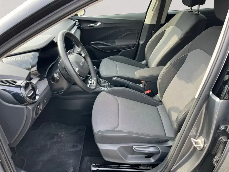 Skoda Fabia usata a Modena (10)