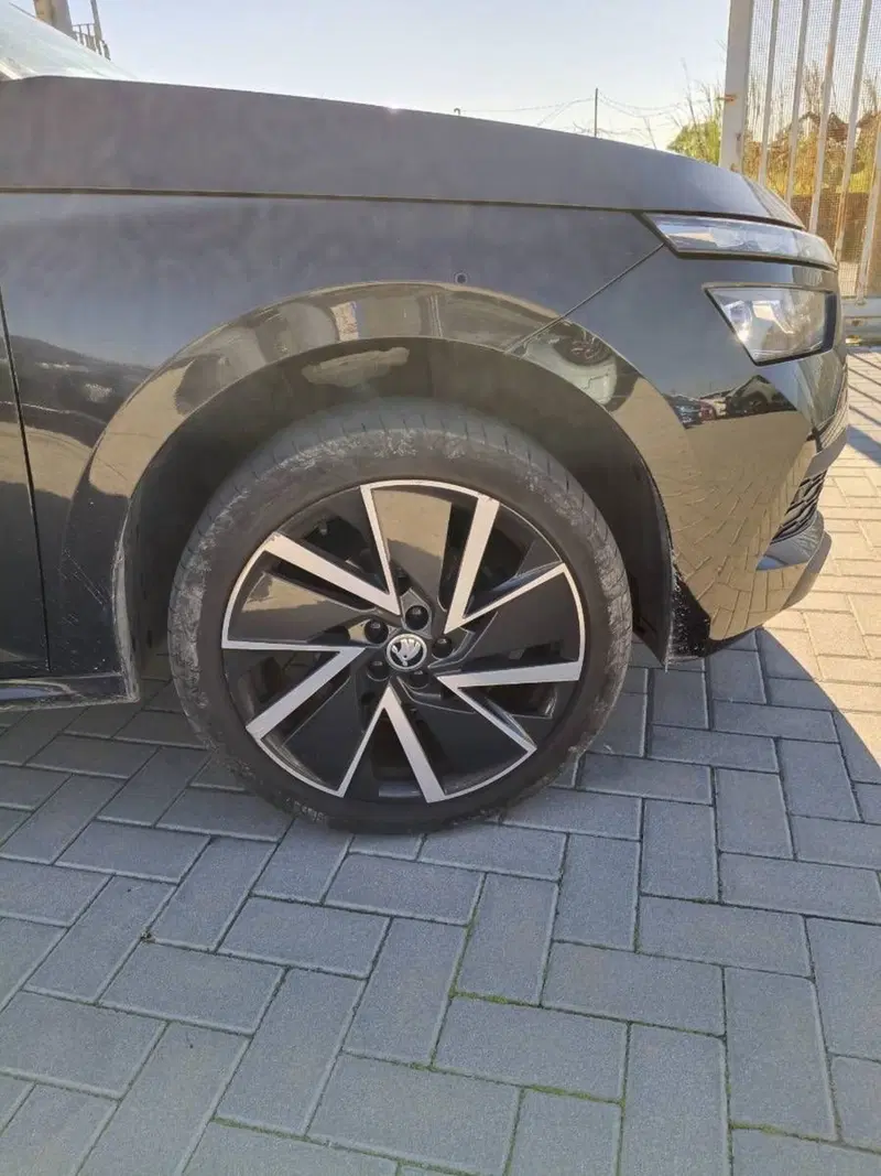 Skoda Kamiq usata a Salerno (15)