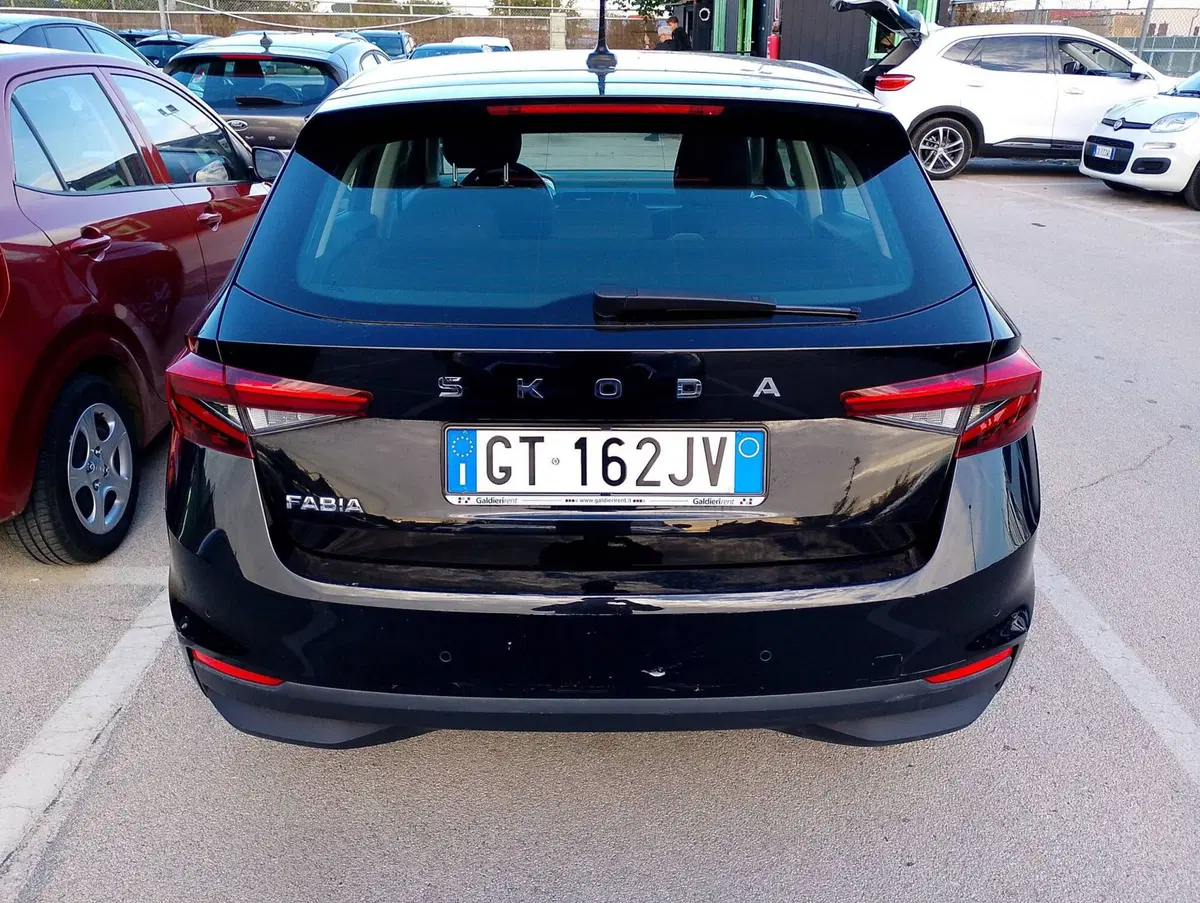 Skoda Fabia usata a Salerno (12)