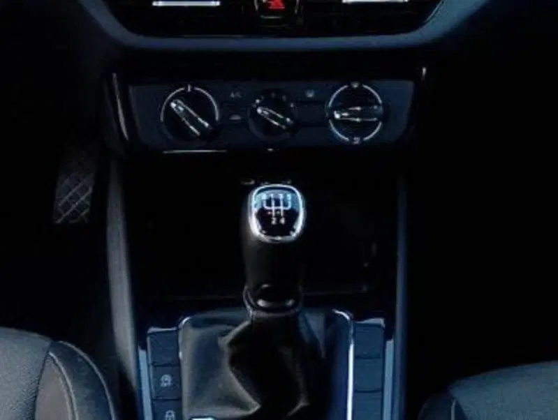 Skoda Fabia usata a Salerno (17)