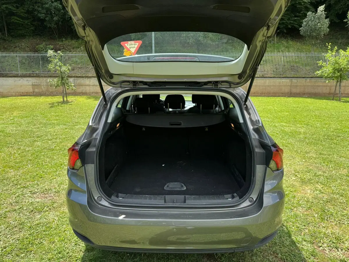 Fiat Tipo Station Wagon usata a Salerno (11)
