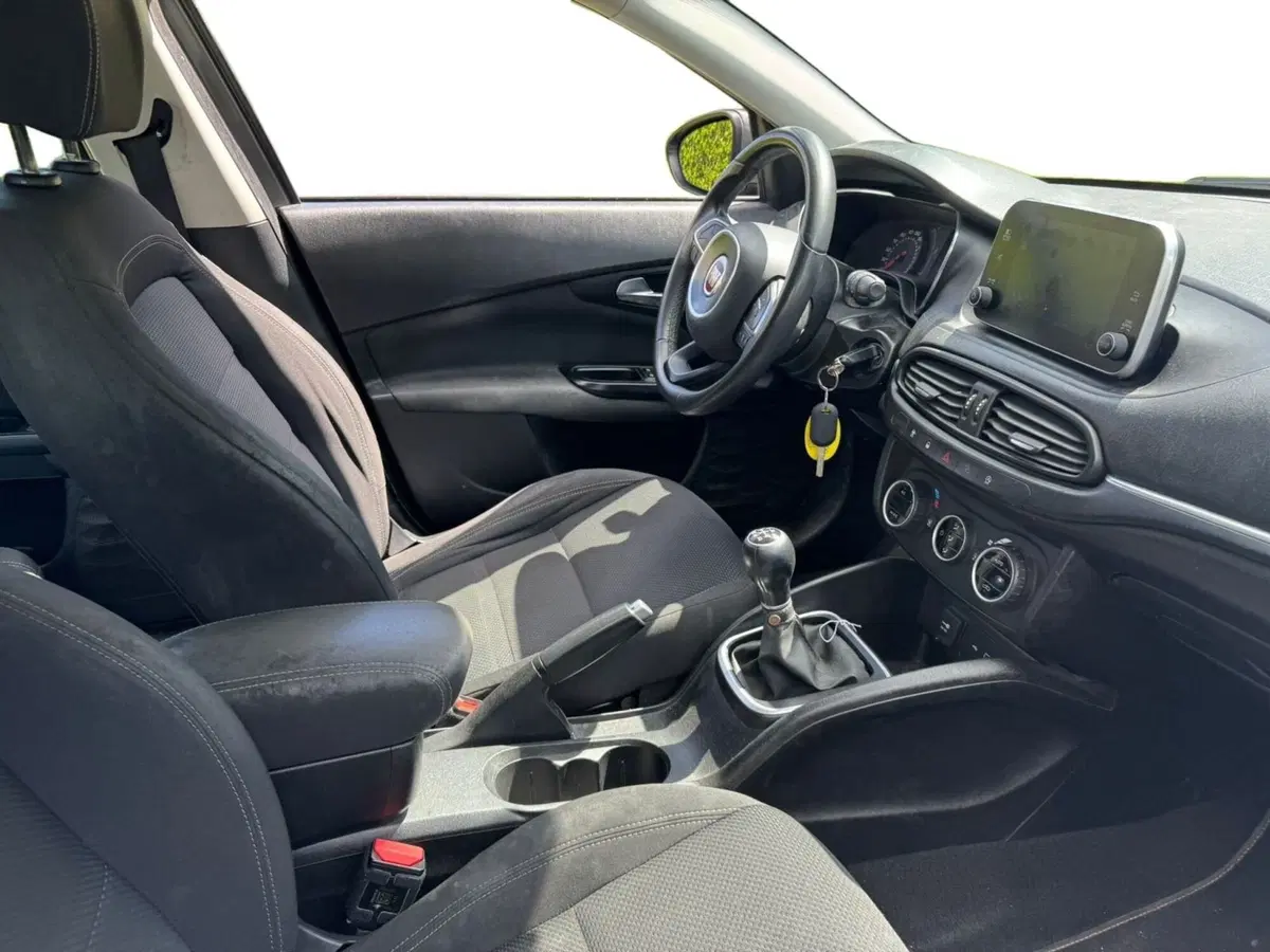 Fiat Tipo Station Wagon usata a Salerno (8)
