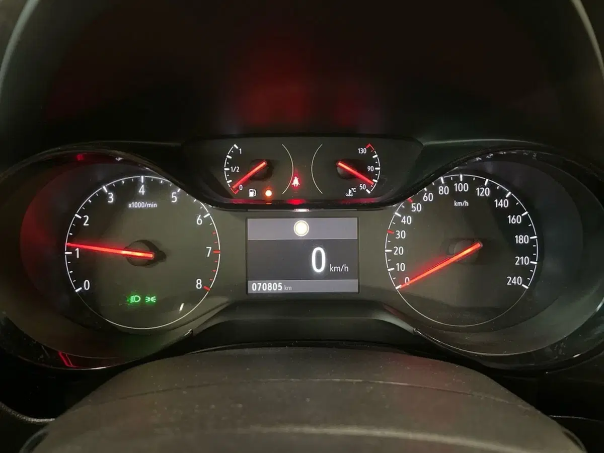 Opel Corsa usata a Prato (13)