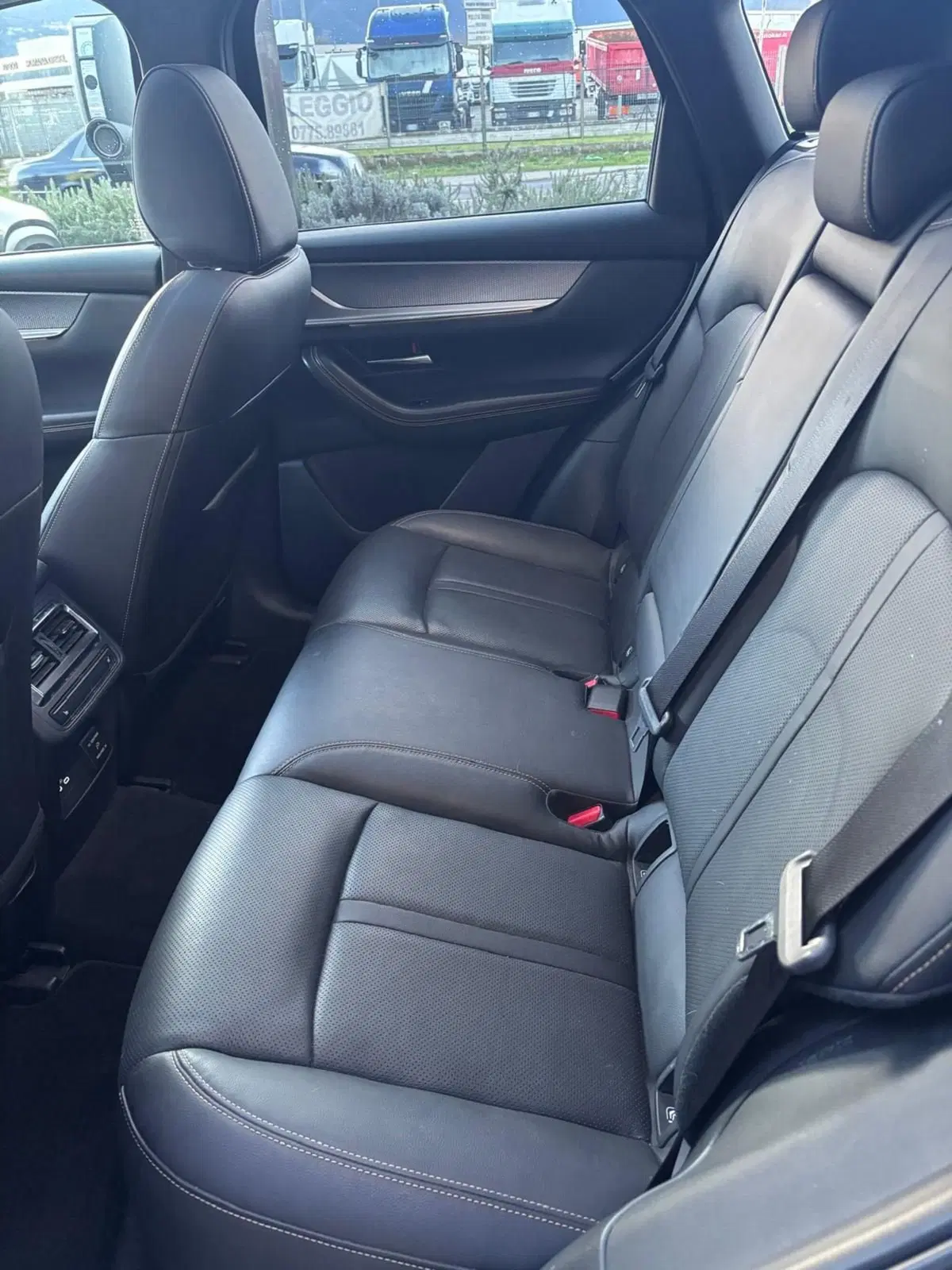Mazda CX-60 nuova a Frosinone (11)