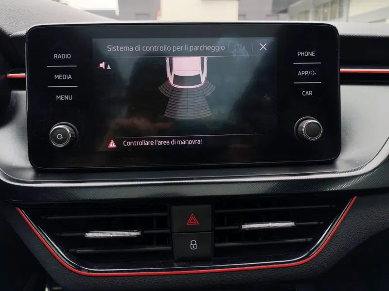 Skoda Scala usata a Rimini (16)
