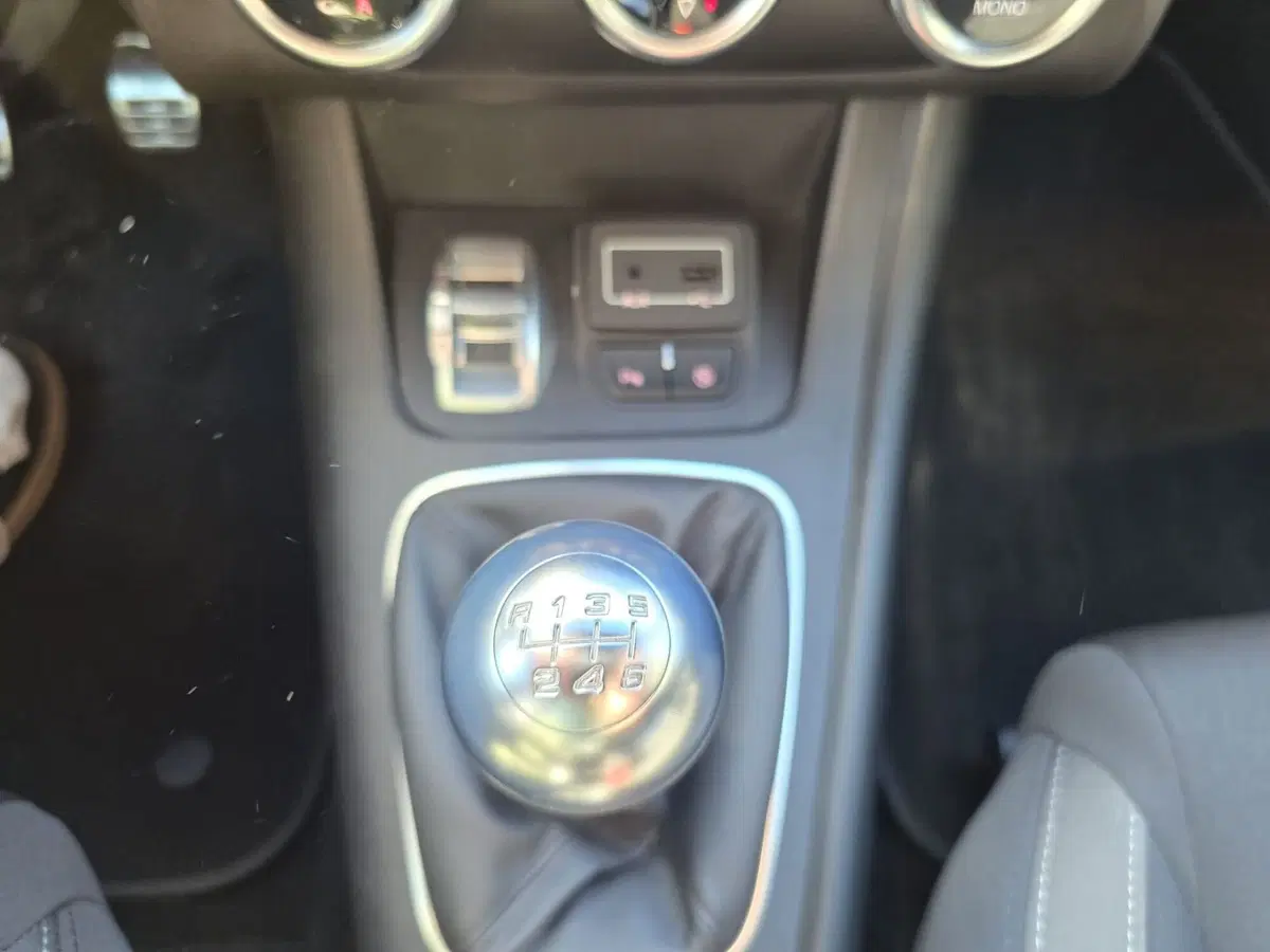 Alfa Romeo Giulietta usata a Rimini (14)