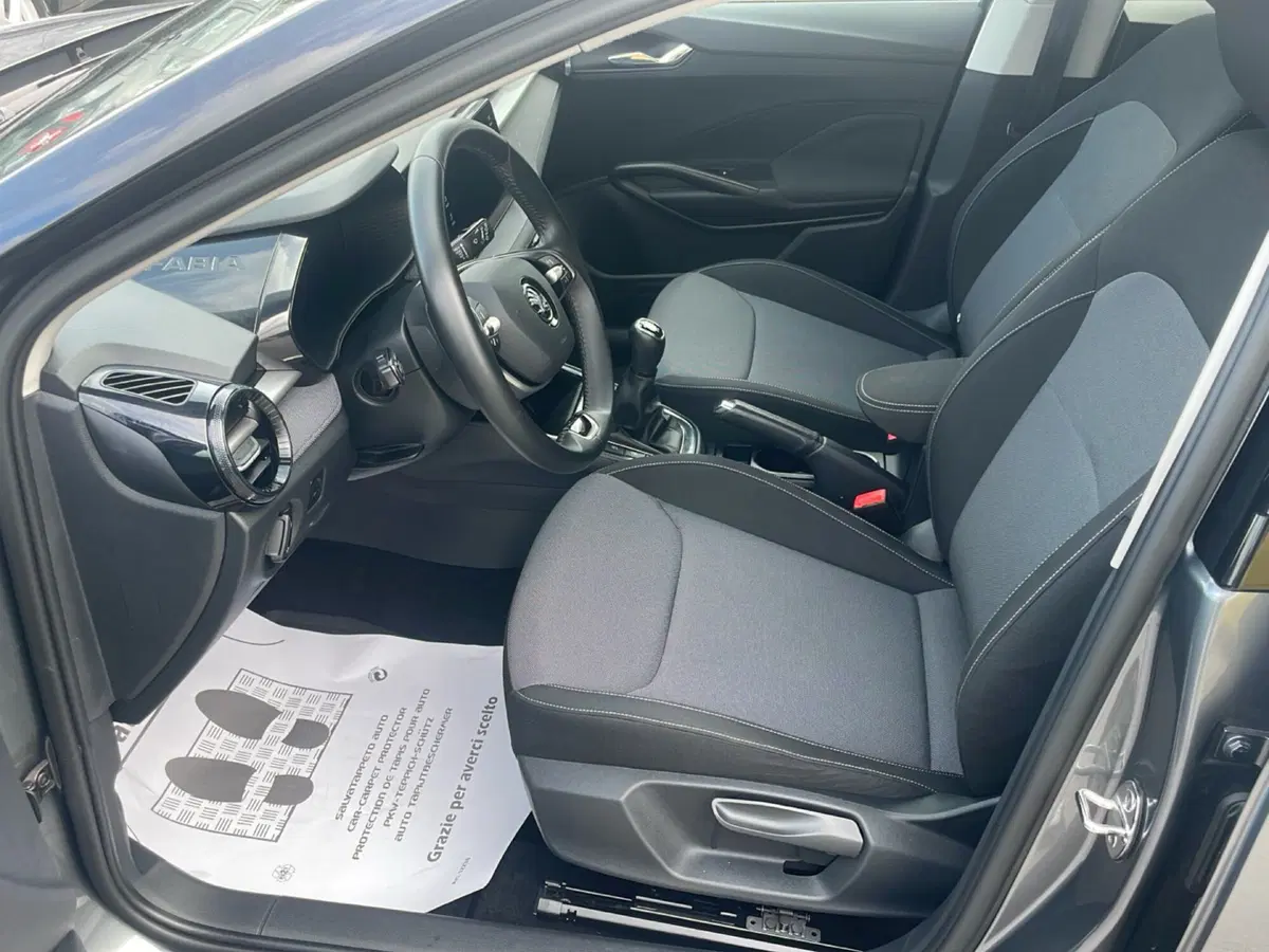 Skoda Fabia usata a Lucca (9)