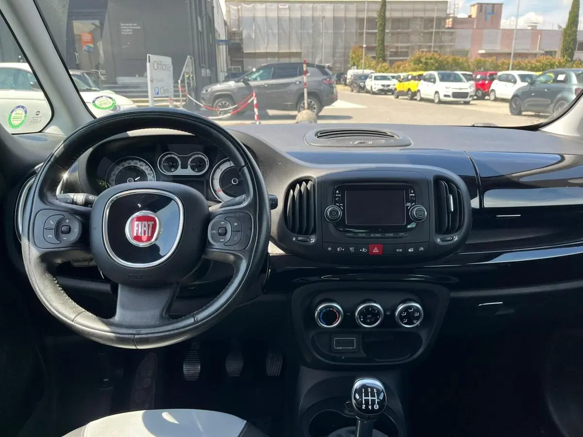 Fiat 500L usata a Lucca (9)