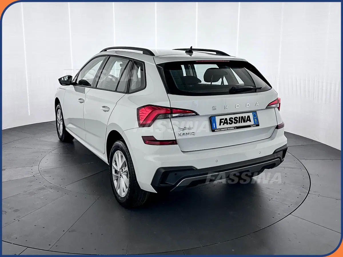 Skoda Kamiq usata a Milano (4)