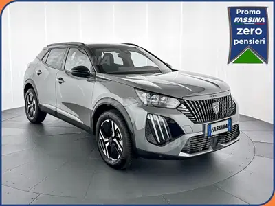 Peugeot 2008 1.2 puretech GT s&amp;s 130cv eat8 del 2024 usata a Milano