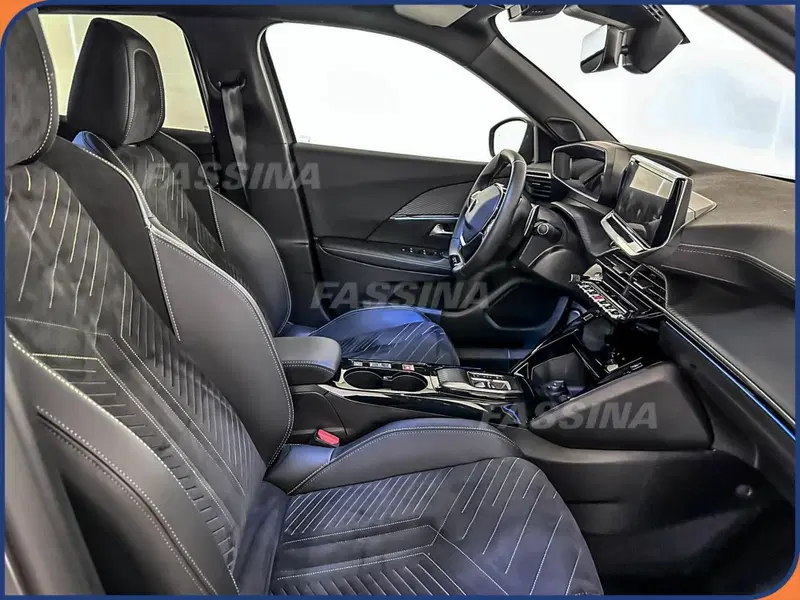 Peugeot 2008 usata a Milano (14)