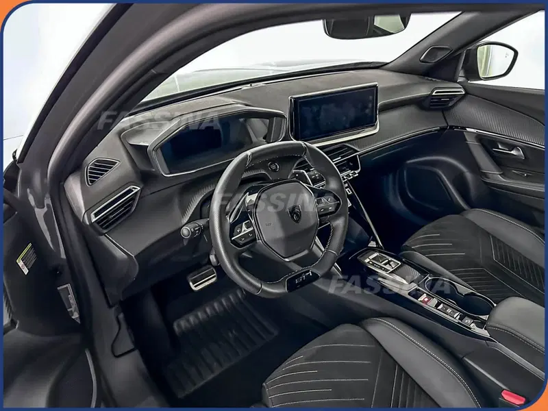 Peugeot 2008 usata a Milano (9)