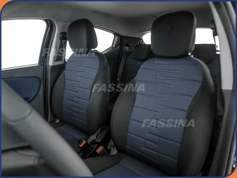 Lancia Ypsilon usata a Milano (8)