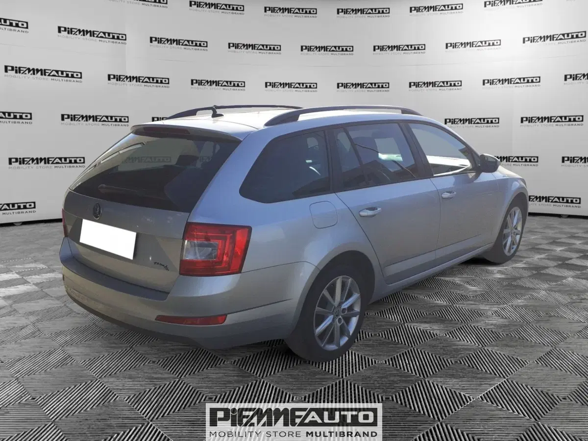 Skoda Octavia Station Wagon usata a Piacenza (4)