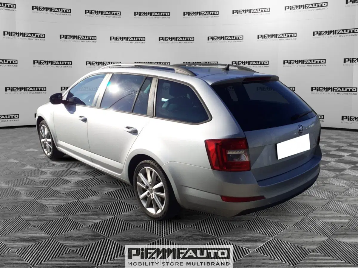 Skoda Octavia Station Wagon usata a Piacenza (6)