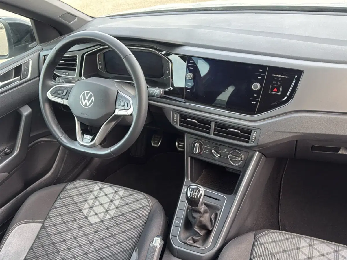 Volkswagen Taigo usata a Terni (10)