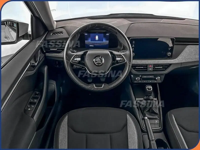 Skoda Kamiq usata a Milano (10)