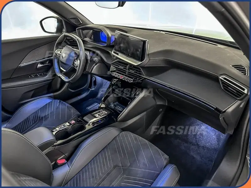 Peugeot 2008 usata a Milano (13)