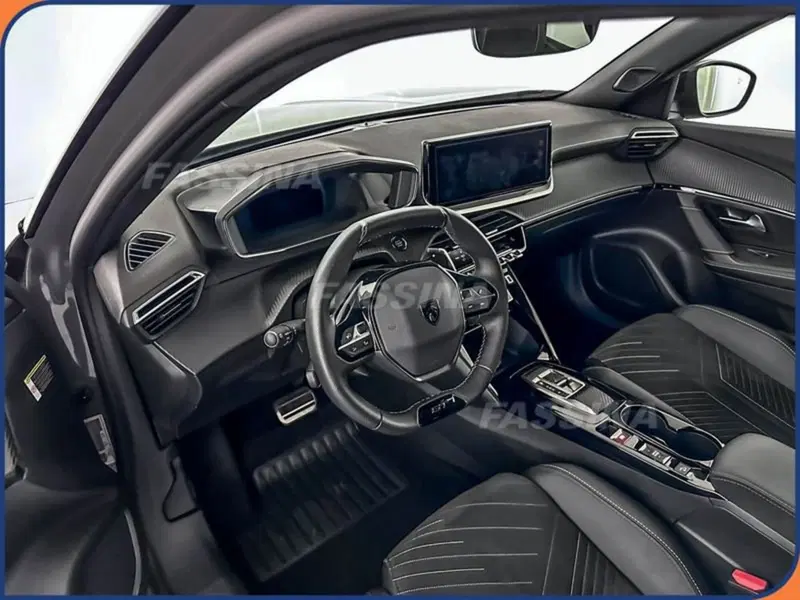 Peugeot 2008 usata a Milano (9)